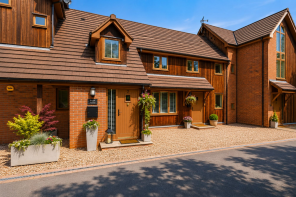 2 Brook House, Moor Court, A44 From Norton Lane To Worcestershire Boundary, Worcester WR6 5SF
