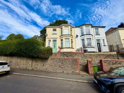 Tynewydd Terrace, Newbridge, Newport, NP11 4LW
