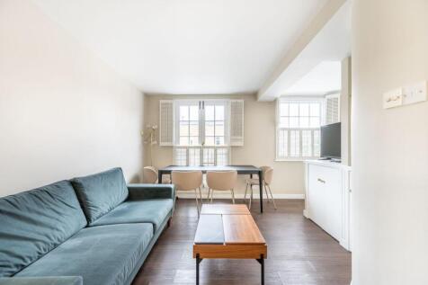 Royal Crescent Mews, Holland Park, London, W11