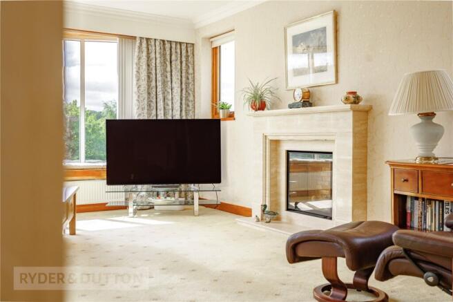4 bed Detached Bungalow for sale Image 10