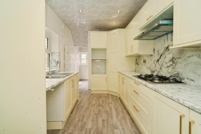 4 bed Terraced for sale Image 6