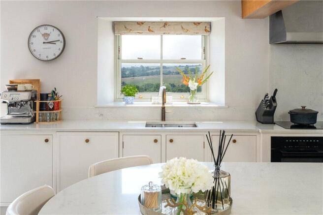 6 bed Barn Conversion for sale Image 8