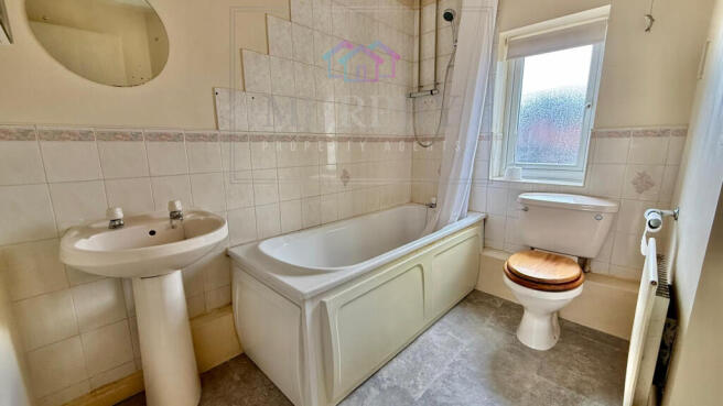 2 bed Town House for sale Image 11