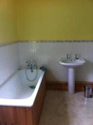 swpl 01 Bathroom.jpg