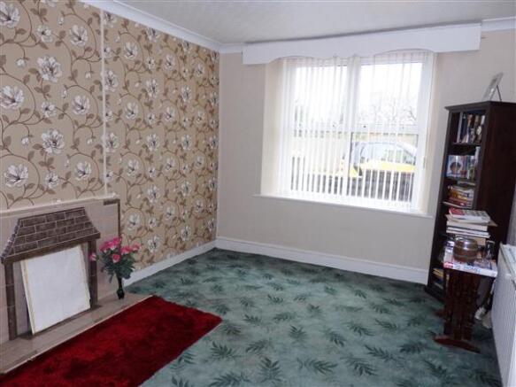 LOUNGE :