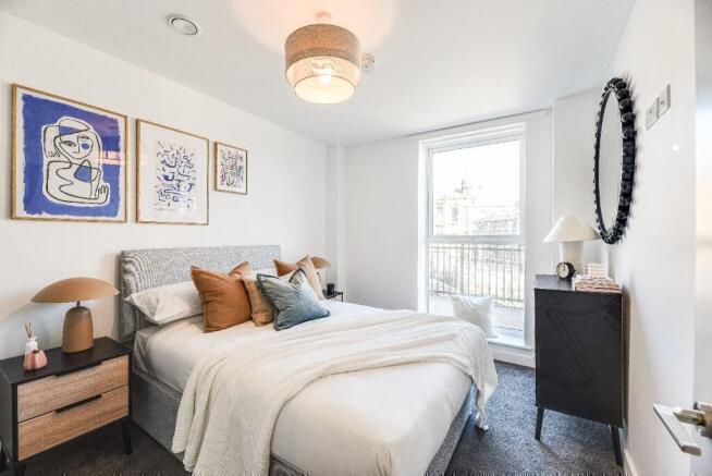 2 bed Apartment to rent Image 5