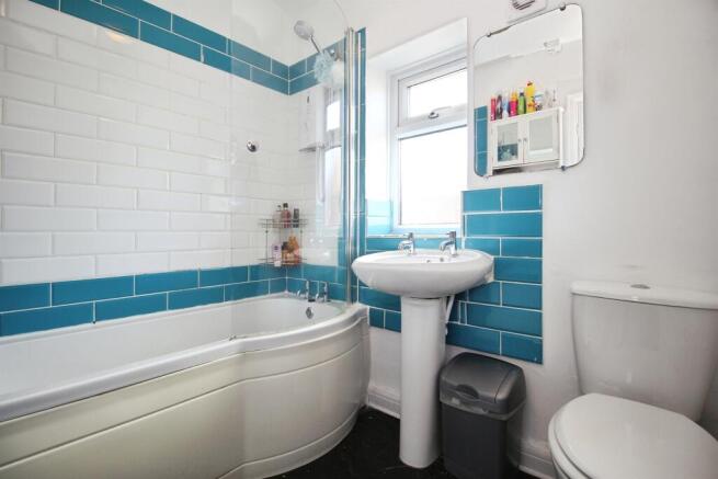 3 bed Semi-Detached for sale Image 12