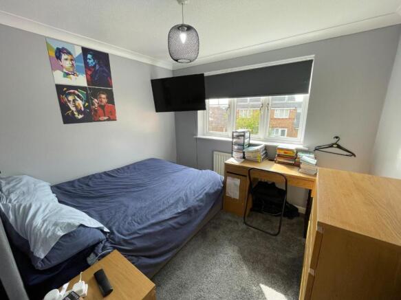 Bed 2.