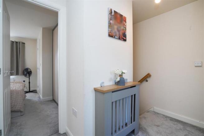 3 bed Semi-Detached for sale Image 12