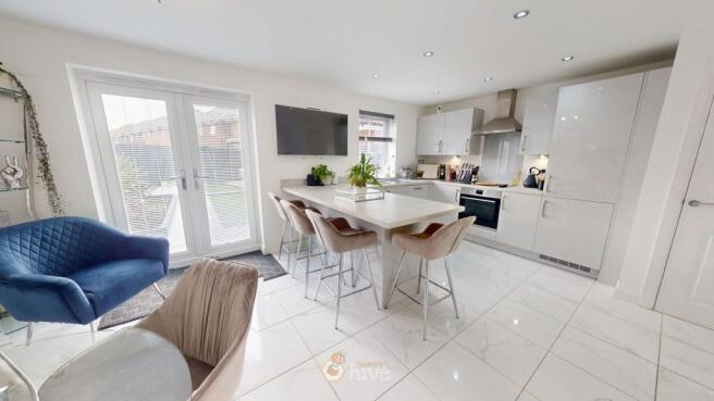 4 bed Detached for sale Image 5