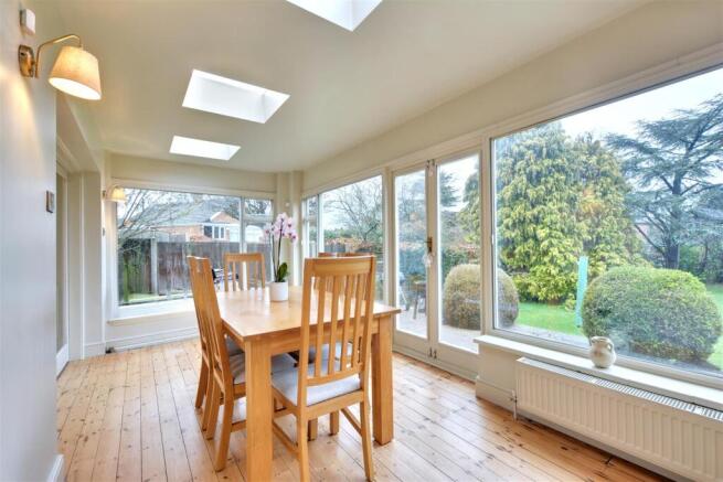 Dining Room_3.jpeg