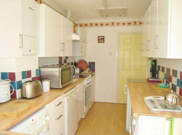 Kitchen photo 2