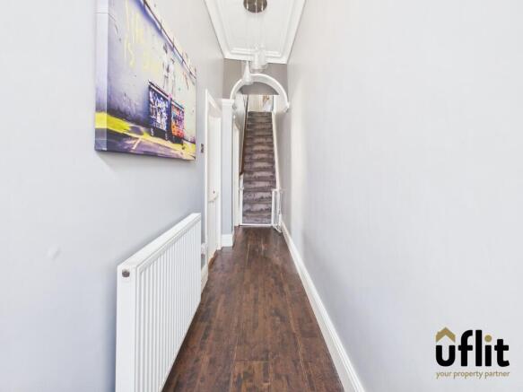 3 bed Terraced for sale Image 5