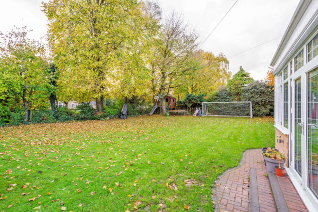 Garden b