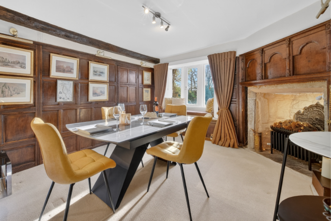 4 bed Semi-Detached for sale Image 7