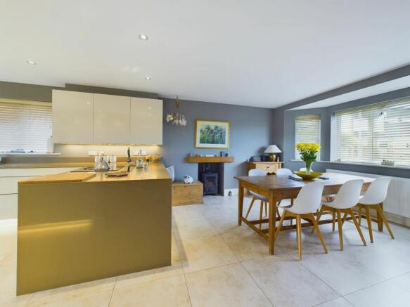Kitchen / Dining Area / Living Area