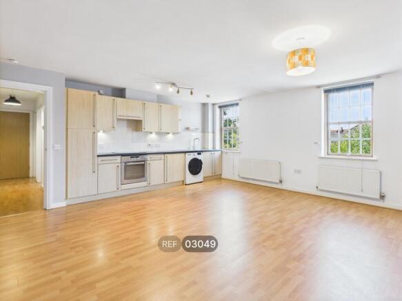 2 bed Apartment to rent Image 4