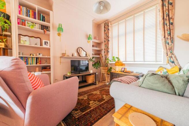 Call 02920 454555 to secure your viewing_1
