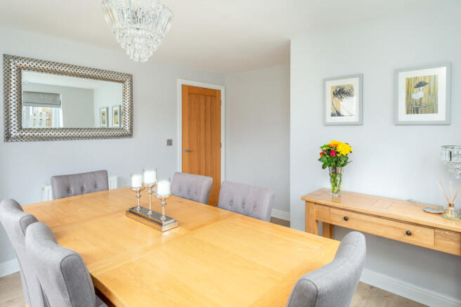 Dining Room Bedroom 4