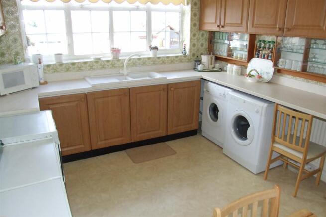 Kitchen/Breakfast Ro