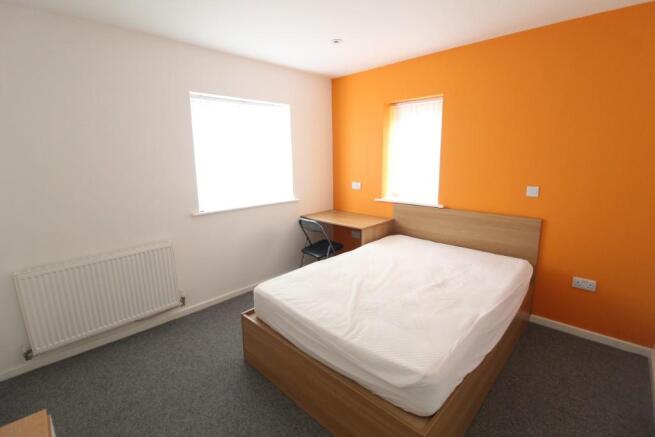 3 bed Ground Flat to rent Image 10