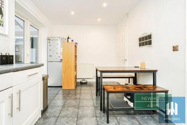 3 bed Detached for sale Image 5