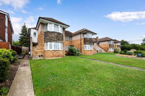Willis Close, Epsom