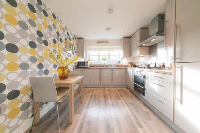 Kitchen & breakfast room