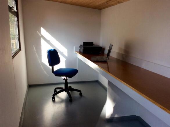 Office-Workshop-Int