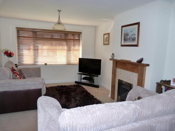 Lounge 2