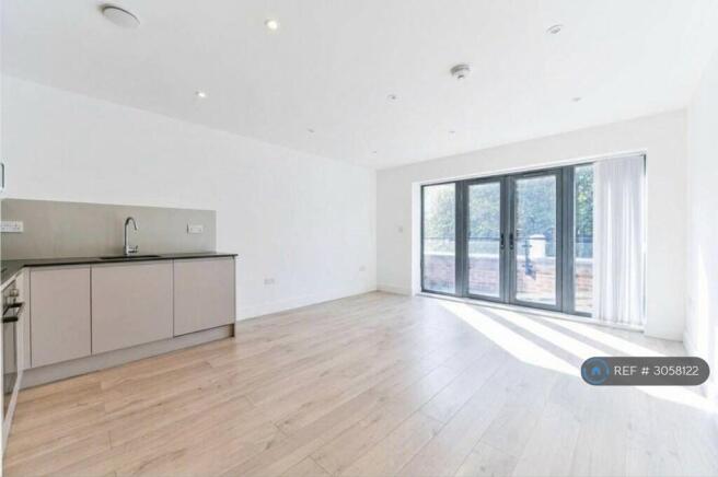 Kitchen/ Living