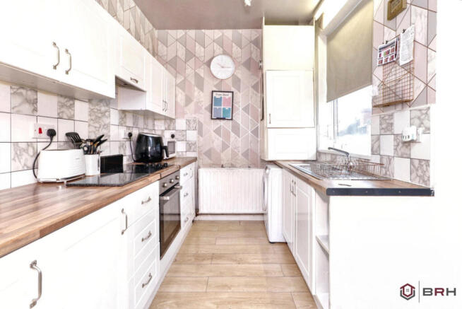 3 bed Detached for sale Image 6