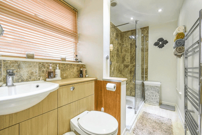 bathroom.gif
