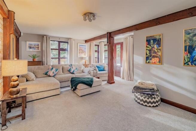 4 Gransden Drive, Shrewsbury SY3 6BZ photo 4