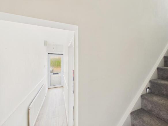 3 bed Terraced for sale Image 11