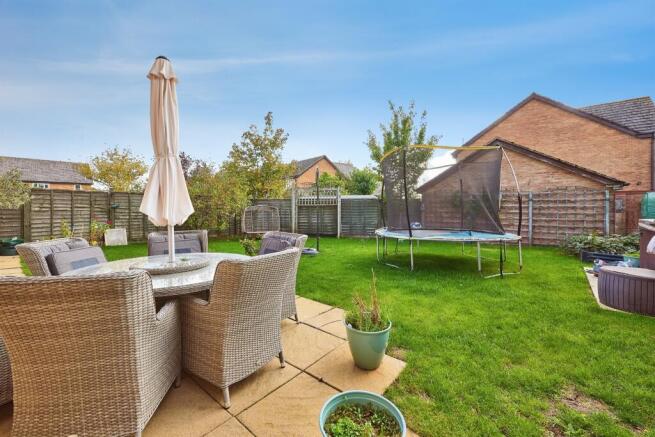 Hillfield Road, Oundle, Peterborough photo 3