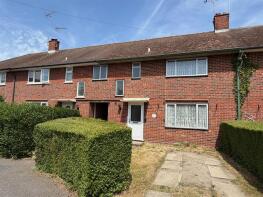 26, Oakdene, Chobham, Woking GU24 8PS
