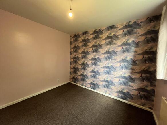3 bed Semi-Detached to rent Image 6