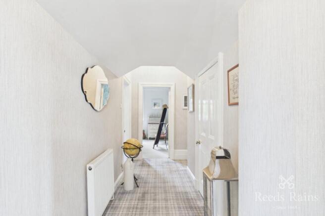 2 bed Apartment for sale Image 10