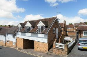 11, Sun Square, Hemel Hempstead HP1 3AW