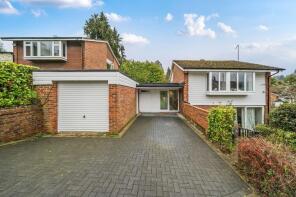 4, Dunedin Drive, Caterham CR3 6BA