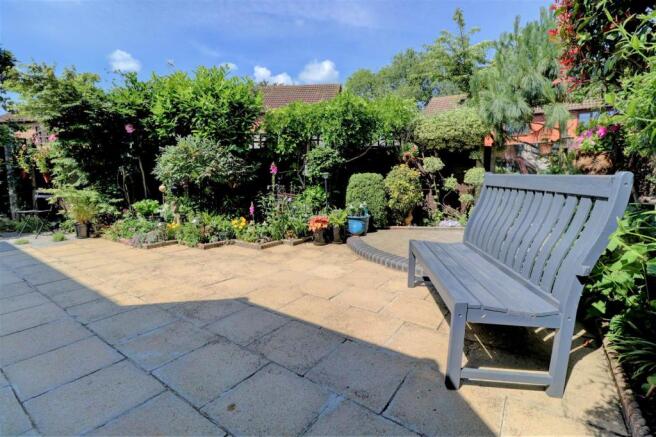 garden 2.jpg