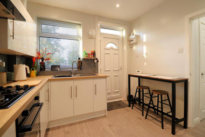 2 bed Terraced for sale Image 6