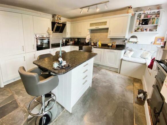 db93bc10-Kitchen.jpg