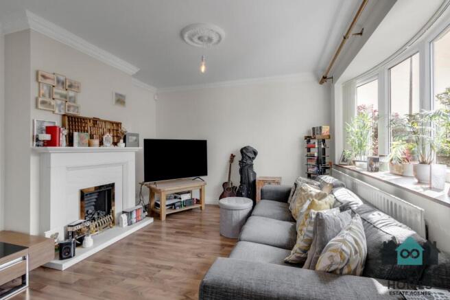 3 bed Semi-Detached for sale Image 7