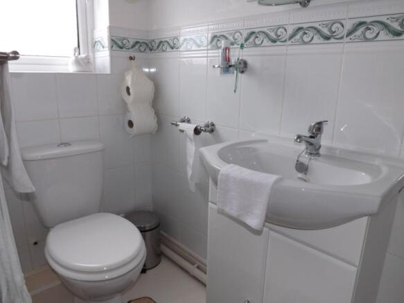 EN SUITE