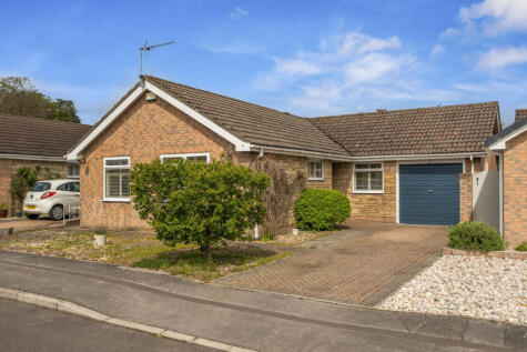 Spinners Close, Ferndown, BH22 0