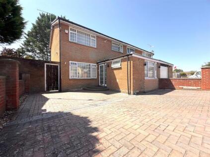 Dugdell Close, Ferndown