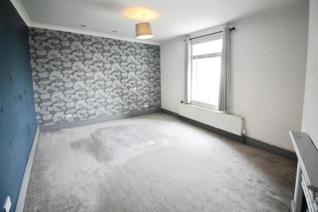4 bed Terraced for sale Image 11