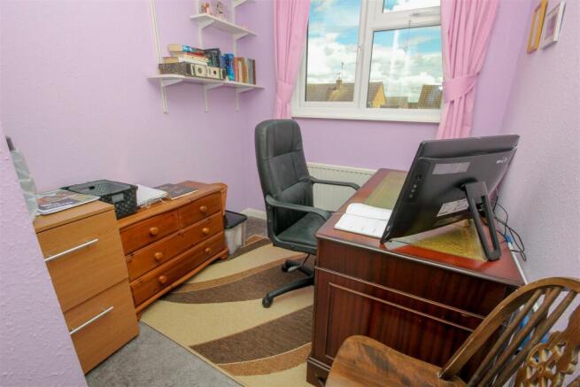 Bedroom 3.jpg